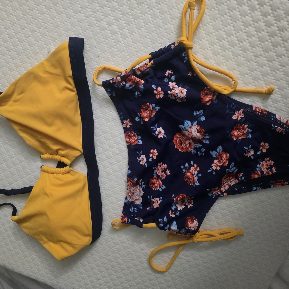 Floral Cupshe L Swim Set - Yellow and Blue